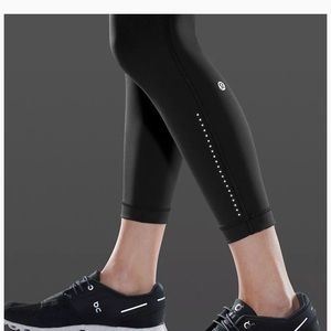 Lululemon Swift Speed worn 1 time- size 6- 25 inch- black
